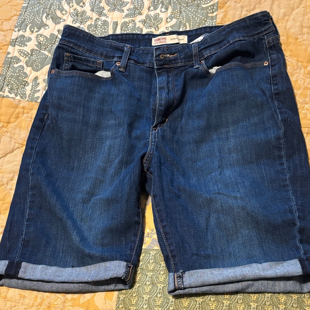 Levi's Dark Blue Bermuda Shorts